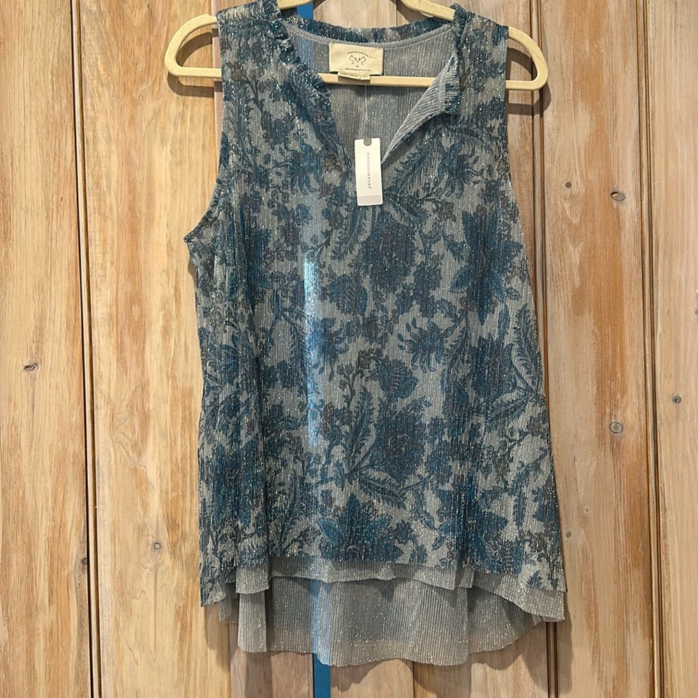 NWT Anthroplogie Vanessa Virginia sparkly sleeveless top.